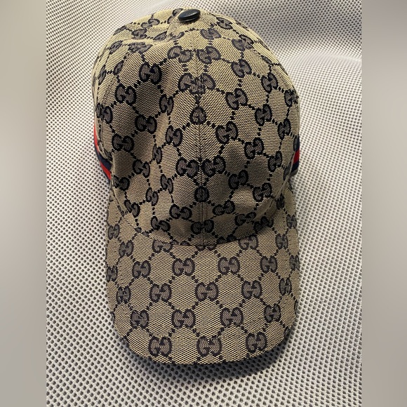 GUCCI SNAPBACK (BLUE MONOGRAM) - Picture 2 of 15